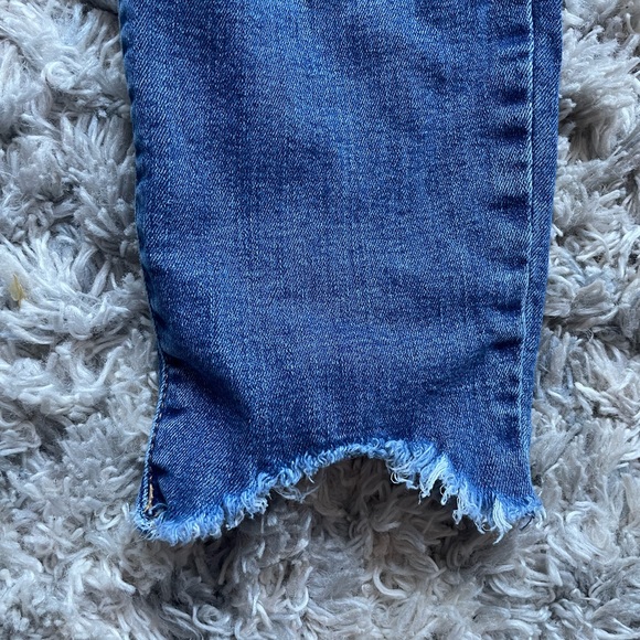 Medium Wash Distressed Gap High-Rise Skinny Jeans - Picture 6 of 8